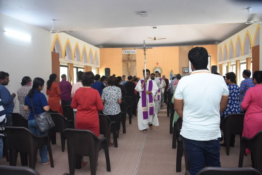 prayer-procession-1tfile1665129790